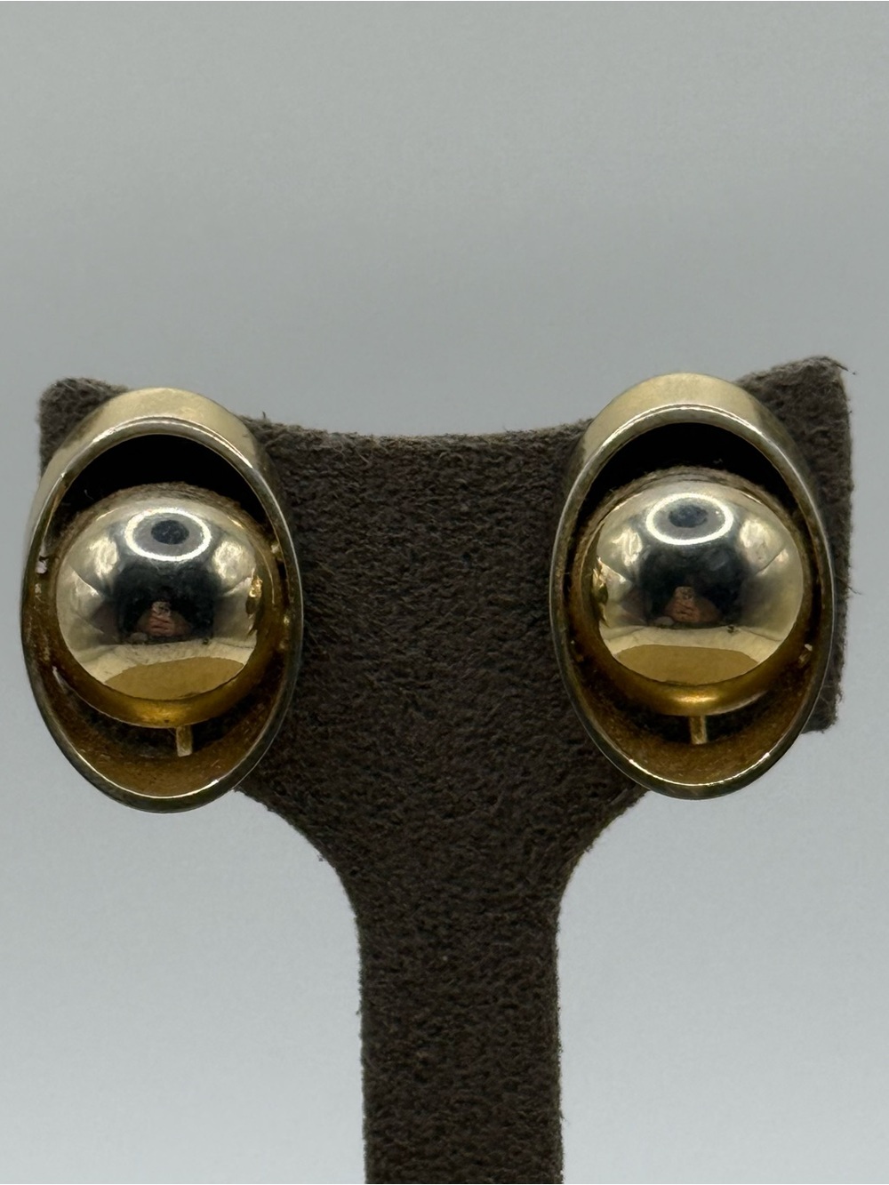 Vintage citation Classic Gold-Tone Dome Clip Earrings